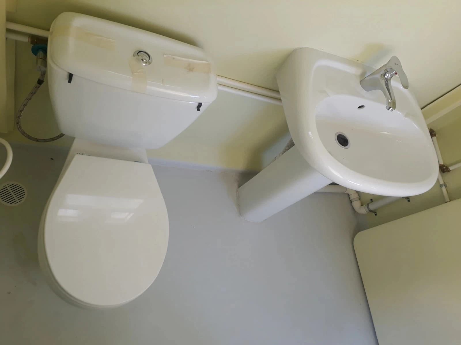 GRP Portable Toilet Units 3